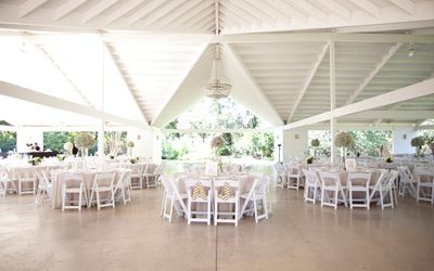 Indoor/Outdoor Wedding Venue Texas Hill Country