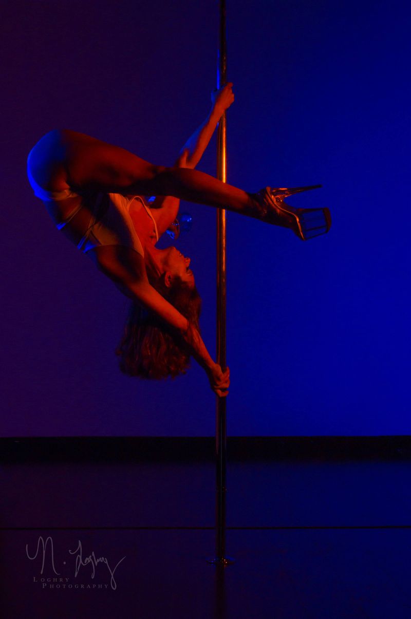 miss pole dance ozzy man