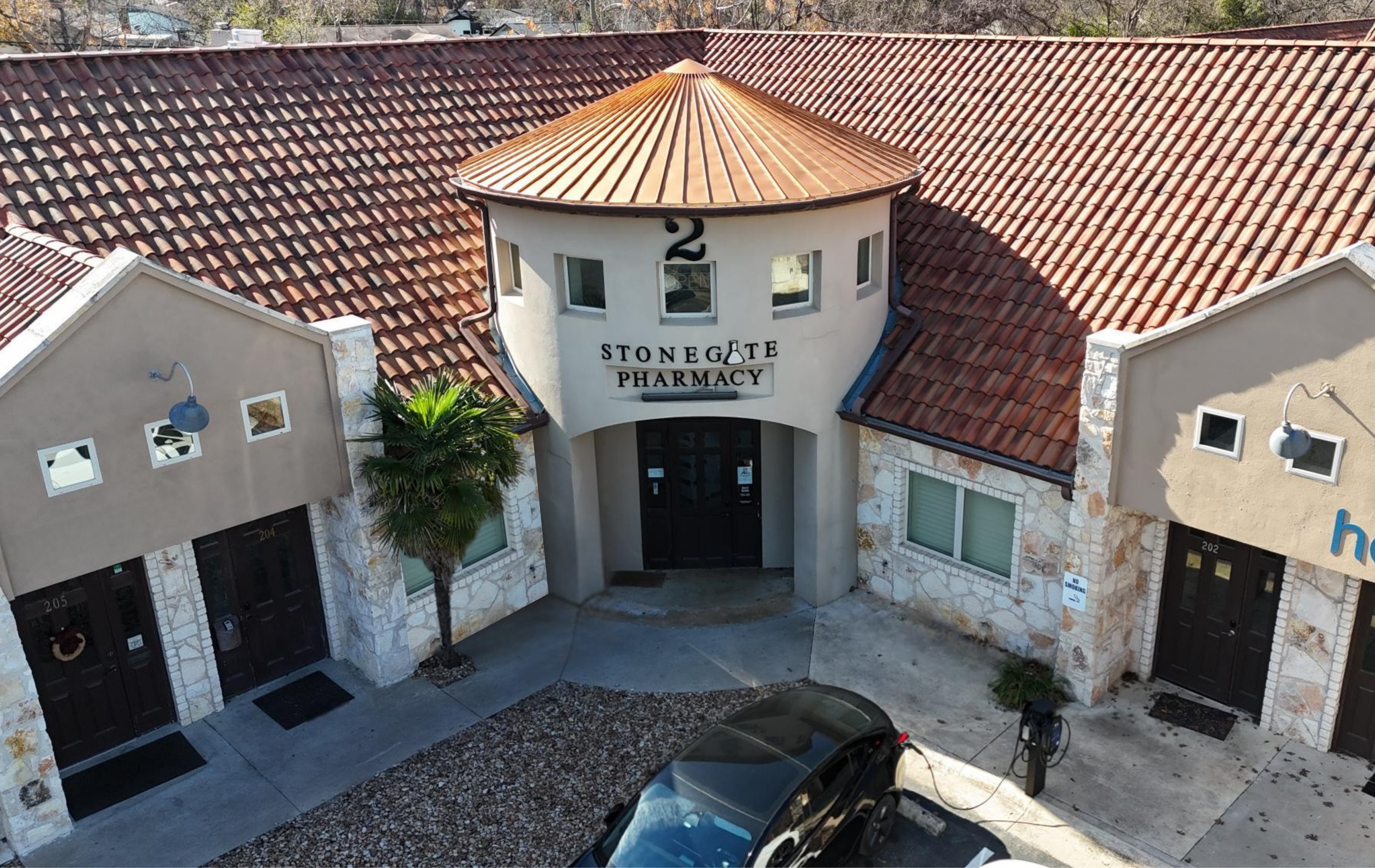 the stonegate pharmacy building in austin tx
