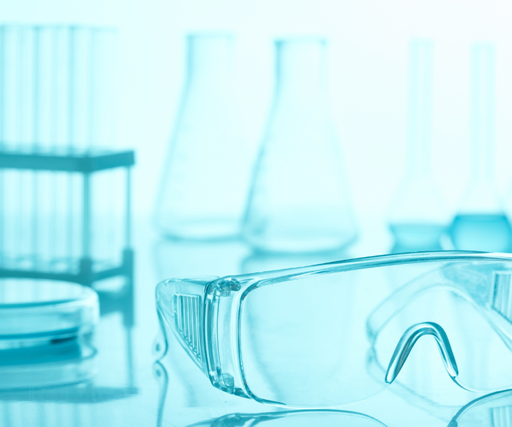 safety glasses, beakers, sterile lab supplies