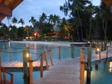 tahita bora bora pearl ext night.jpg