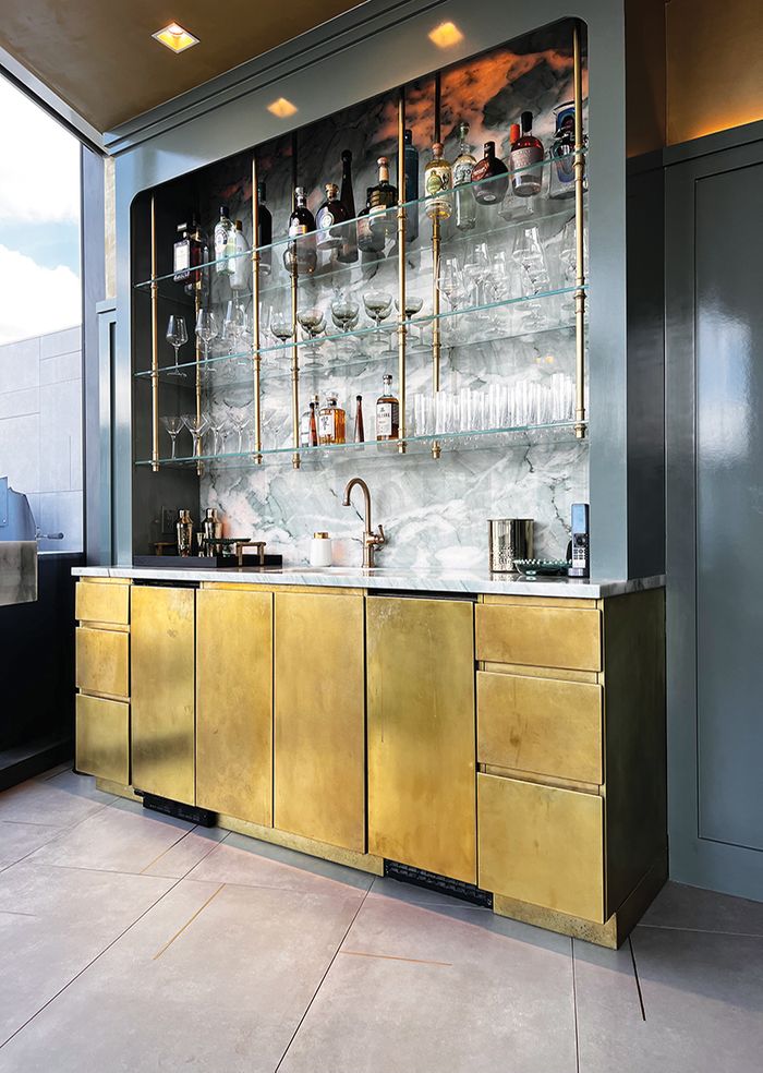condo.bar.01.jpg
