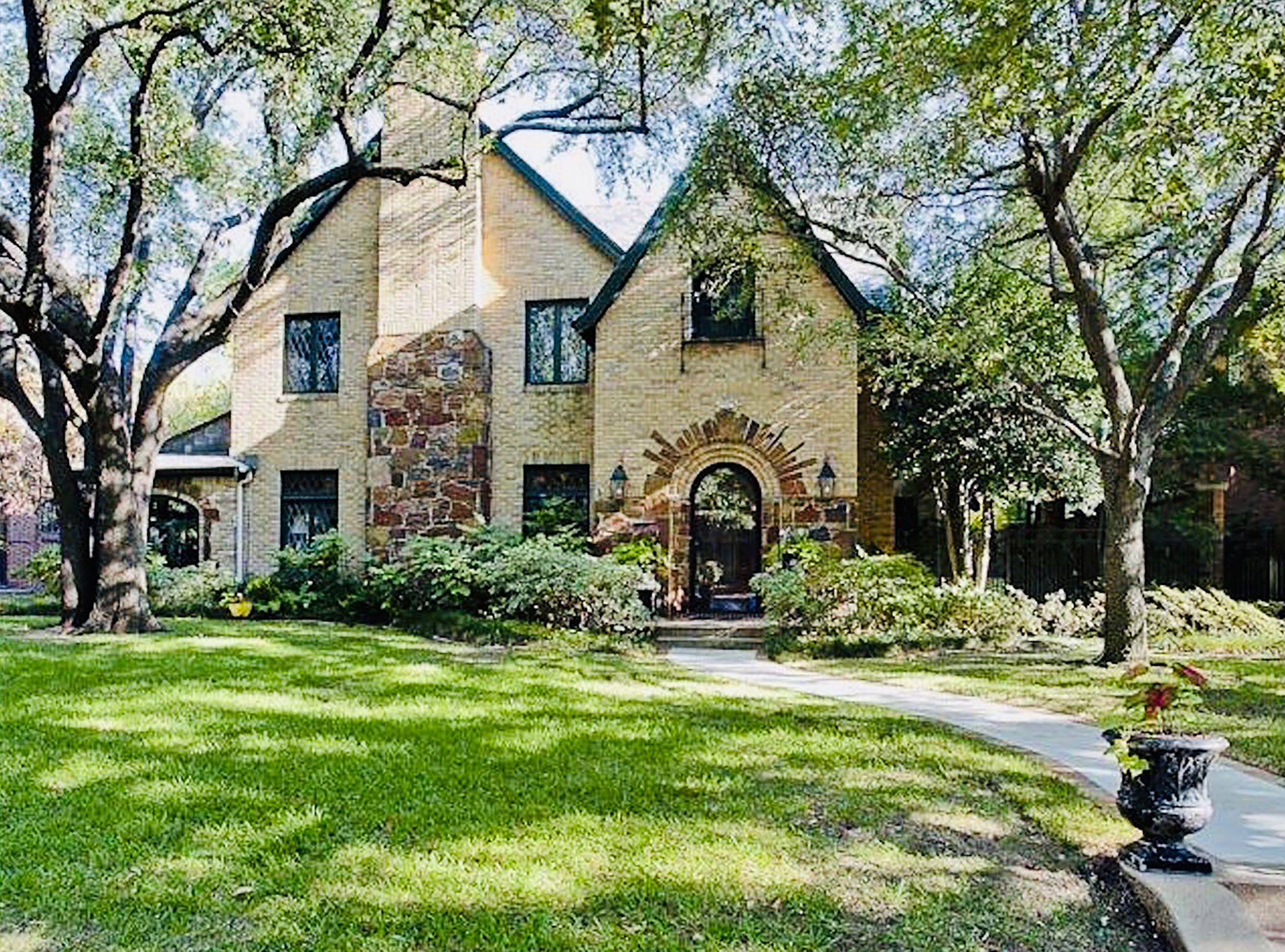 Dallas Realtor Collin Curtis & Company