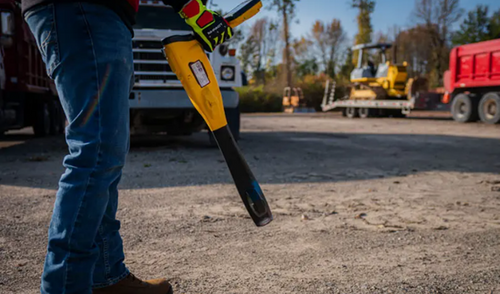 A VIVEX V-loc Pro 3 EM Locator