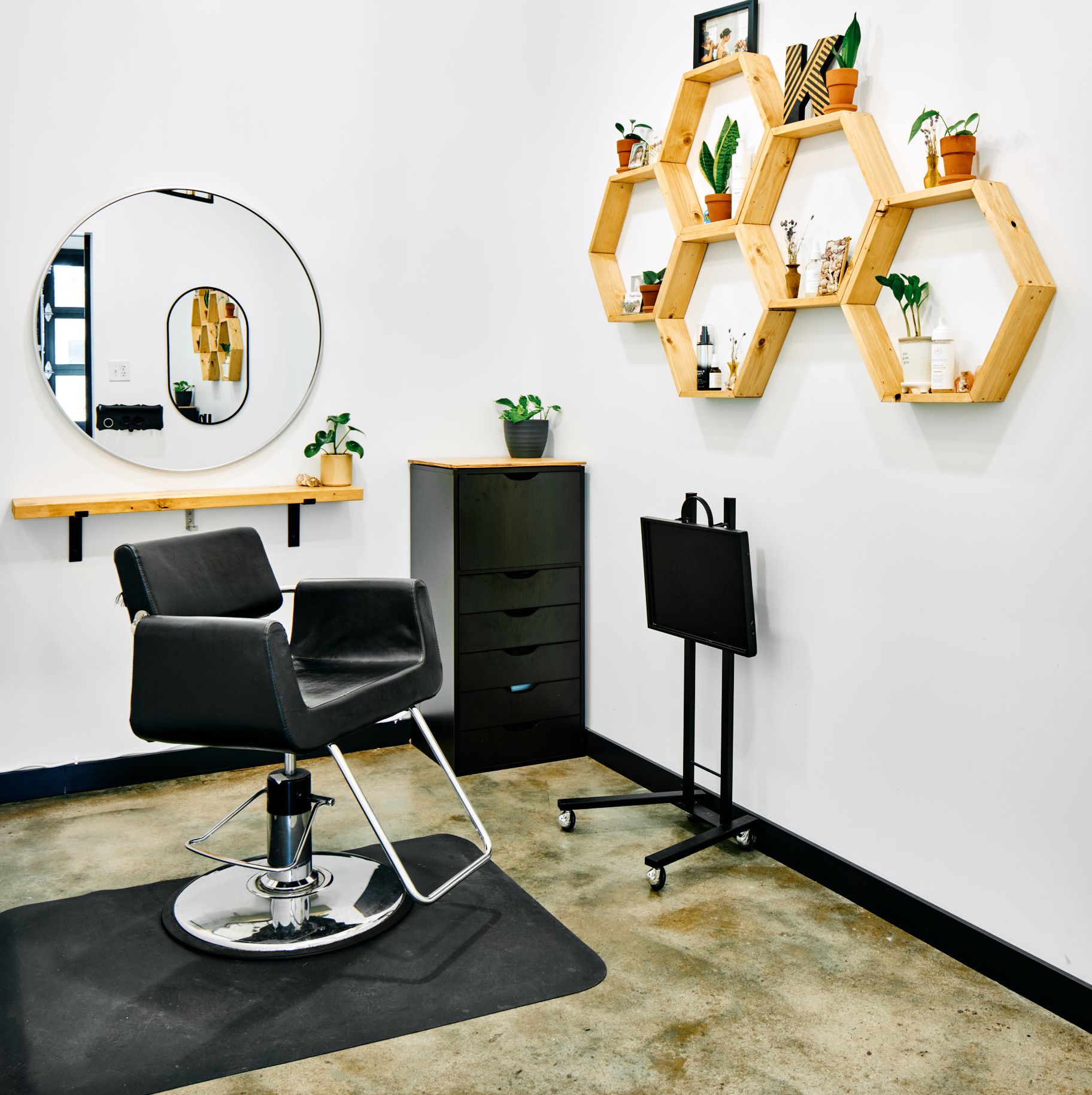 40 Volume styling station