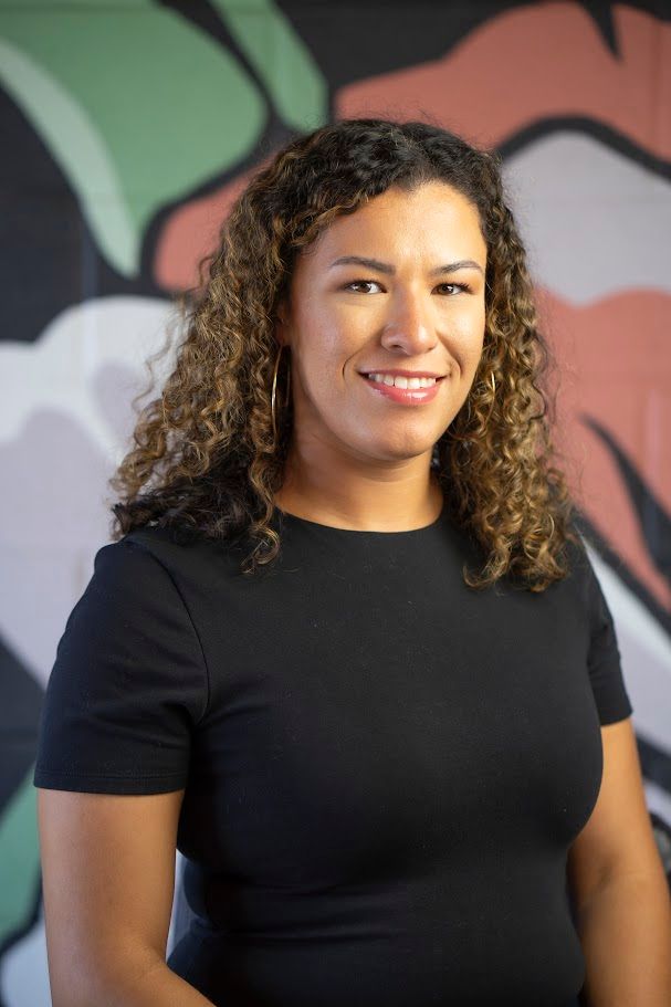 Alyssa W. Headshot-3.jpg