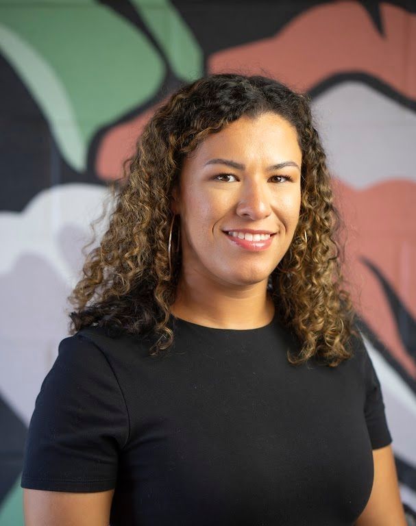 Alyssa W. Headshot-3.jpg