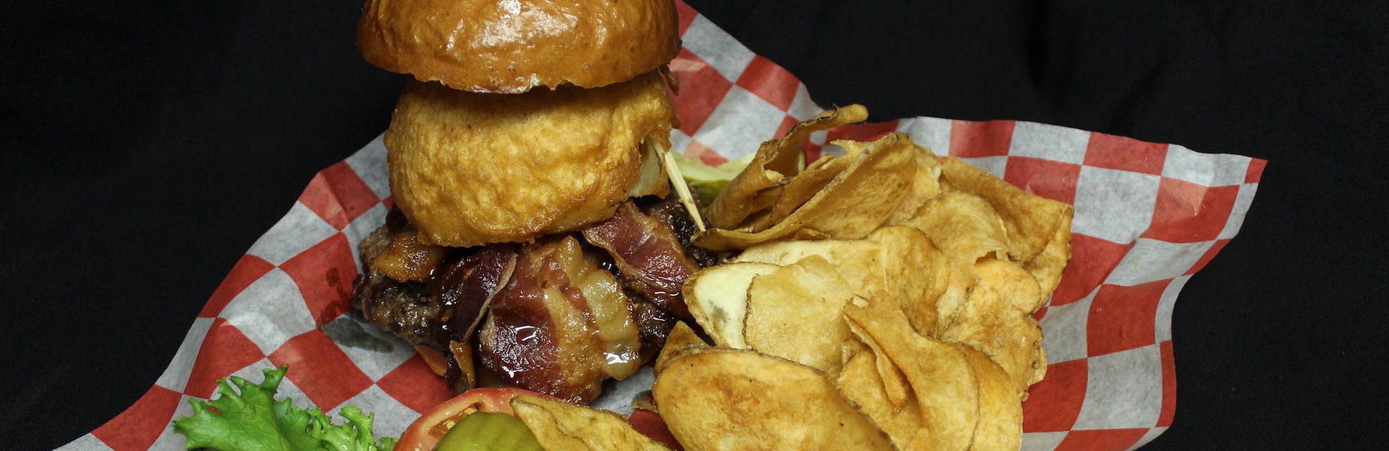 Beckett’s Burger Bar - The Best Place for Burgers in Bowling Green and Findlay & Now Delivered to Your Door!