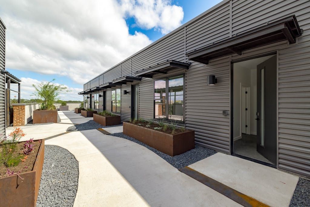 002-395536-109 w 2nd-002_10699643.jpg