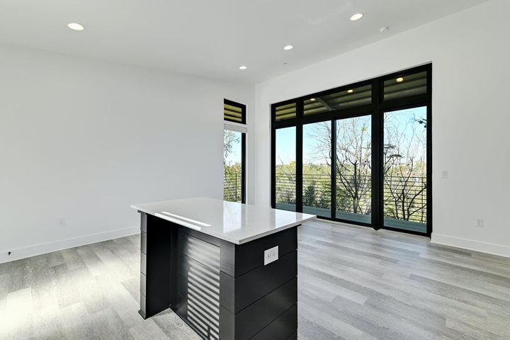 009-401449-102 Scenic Dr 09_10907503.jpg