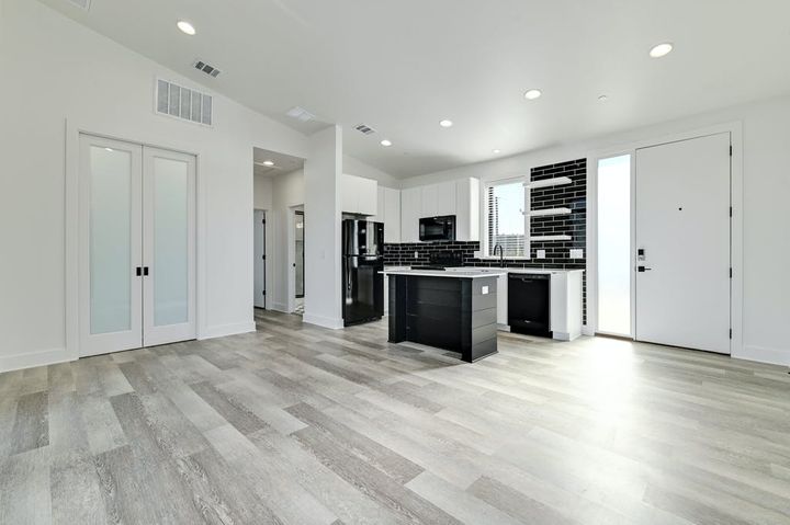 010-401449-102 Scenic Dr 10_10907505.jpg