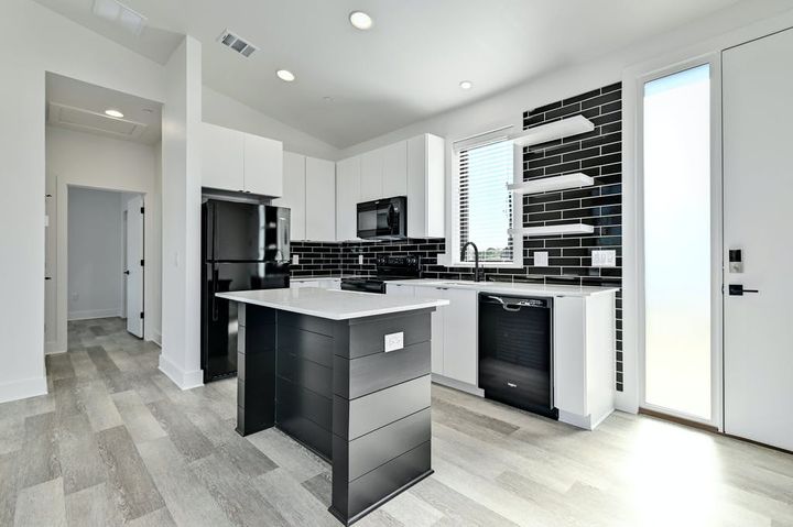 007-401449-102 Scenic Dr 07_10907499.jpg