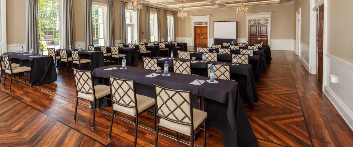 The Tidewater Inn offers several ballrooms for weddings, corporate events, and special occasions.