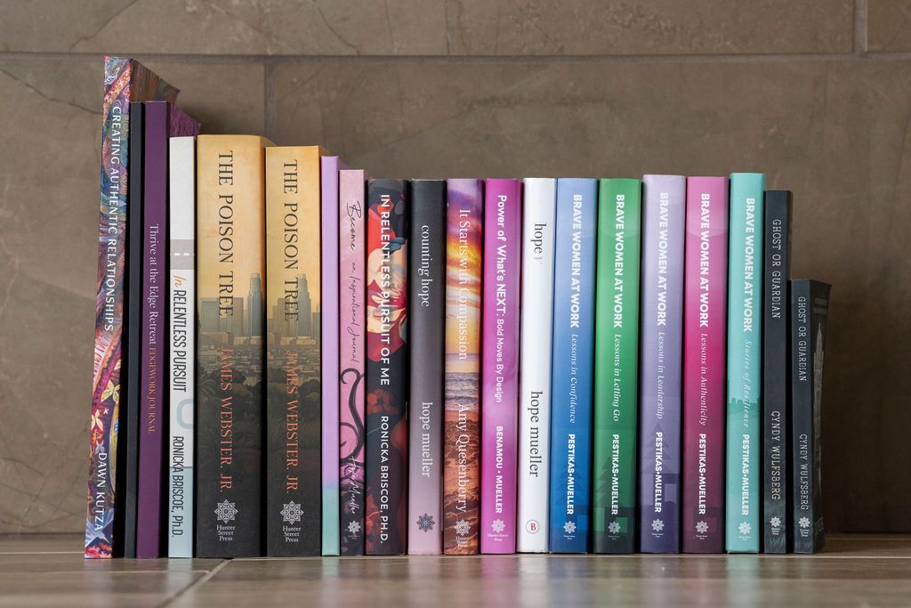 HM_Books_080526_0143.jpg