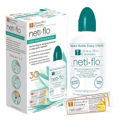 Picture of the netiflo box and bottle, a white bottle with a dark green tip, nasal wash NetiFlo Pic.png