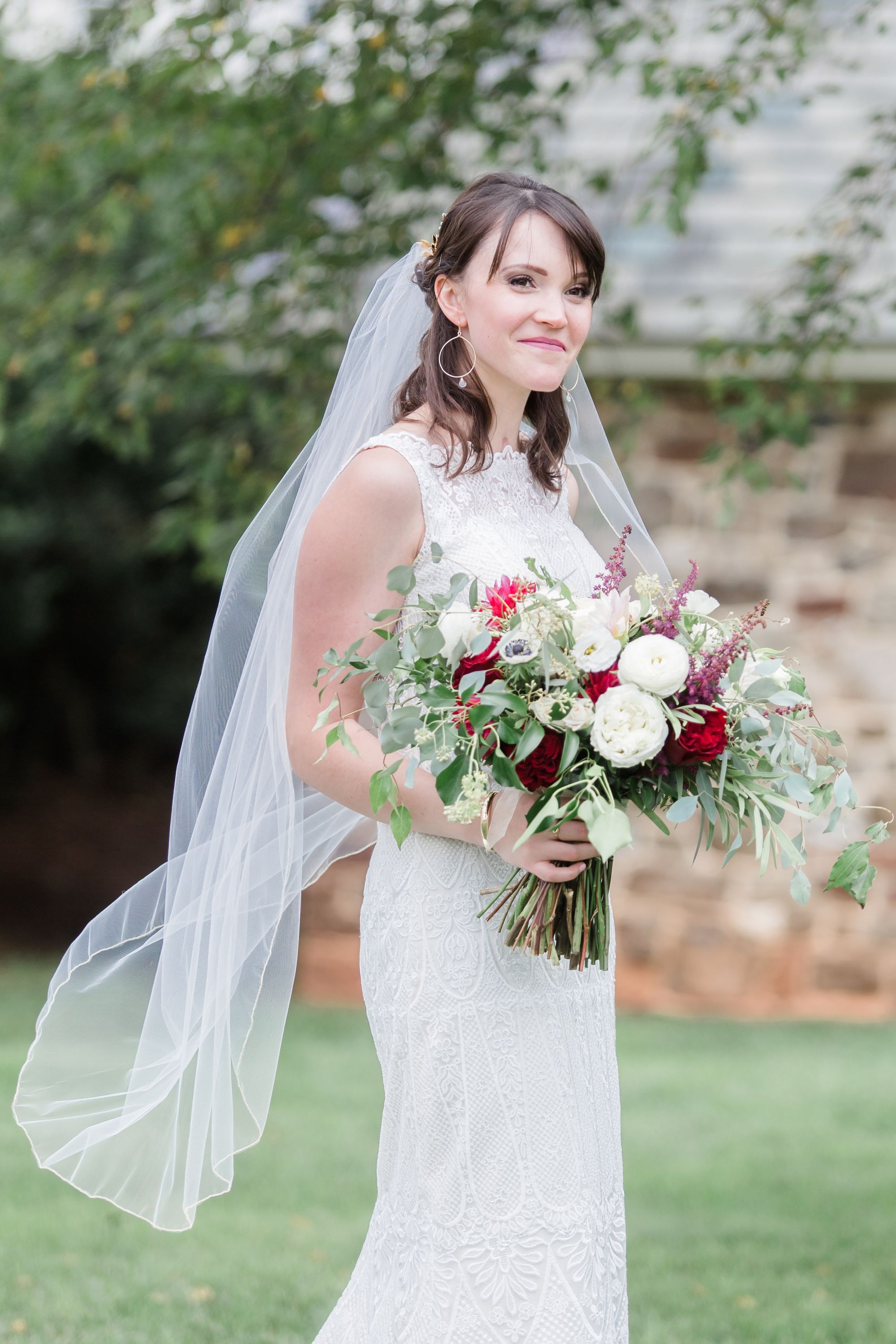 Traditional Wedding Inspiration Salon Emage 3 Candice Adelle Photography Stone Tower Winery.jpg