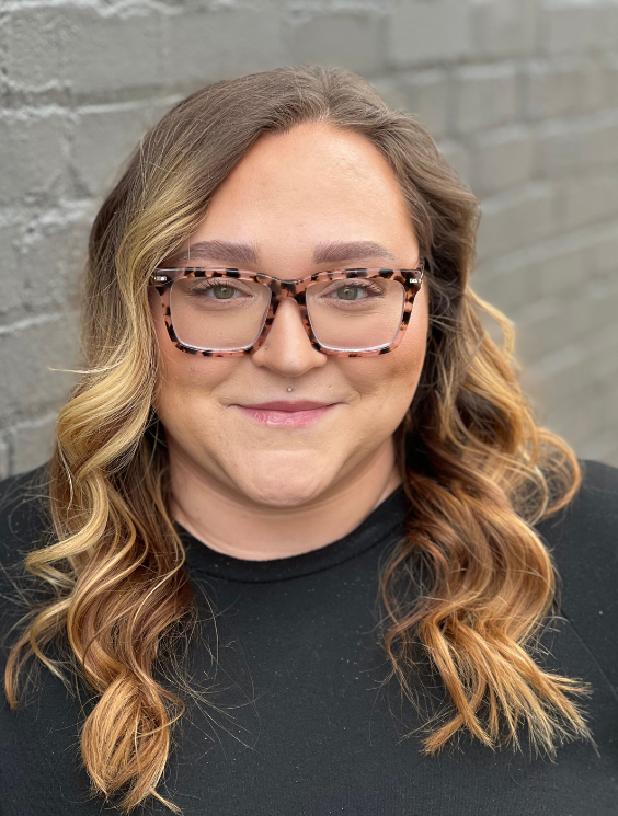 Mady-Thornton-564x858-Website-Headshot.png