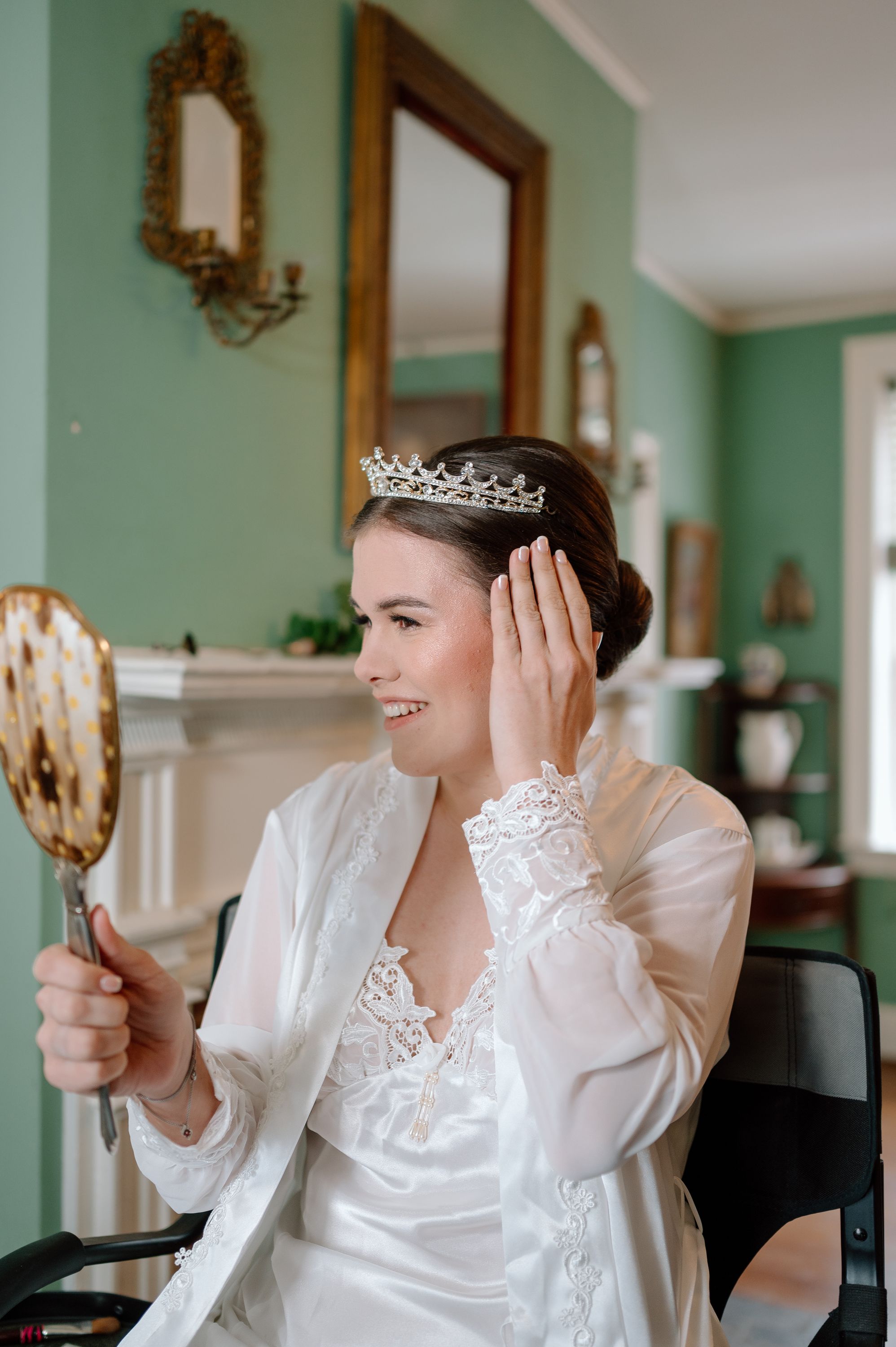 Glamourous Wedding Inspiration Salon Emage 3.jpg