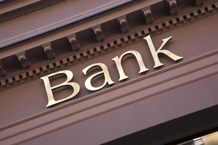 My bank is always asking me to sit down and sign up for Life Insurance from them. Is this a good thing for me? My Bank Always Asks Me To Buy Life Insurance
