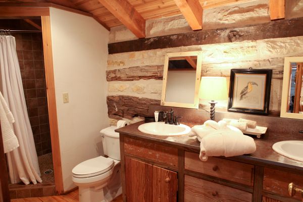 Log Cabin Bathroom.jpg