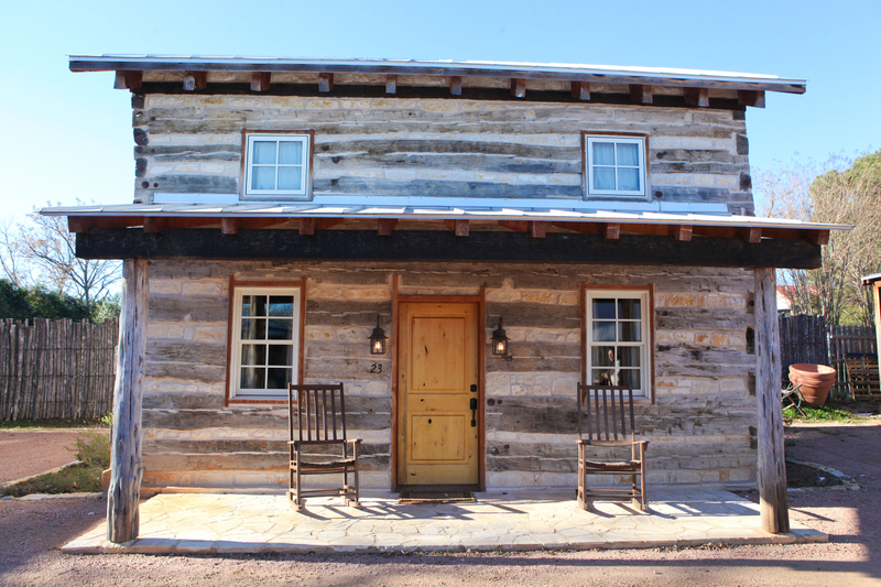 Log Cabin Hoffman Haus