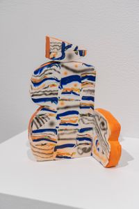 Diego Mireles Duran - Figura (Coschecha de Casquito de donde vivia el espíritu de la etimolgía de la palabra Iztaccihuatl), Figure (Harvested husk of where the spirit of the etymology of the word Iztaccihuatl once lived)