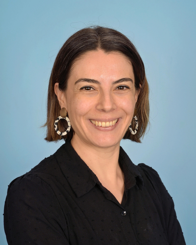 SF05453750_Ezgi_Ozzcan_S2QV88GM.jpg