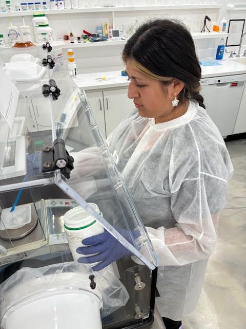 gabby compounding.jpg
