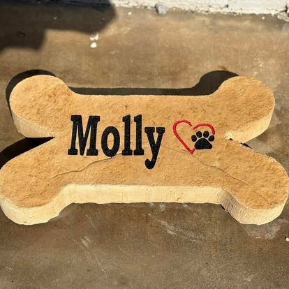 Molly Bone.jpg