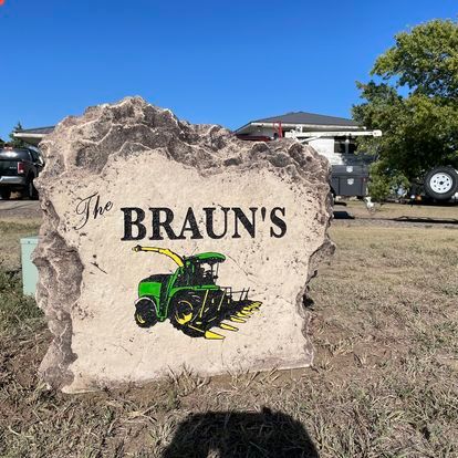 Braun's Tractor Boulder.jpg