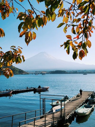 Enjoy the serenity of Lake Kawaguchiko 