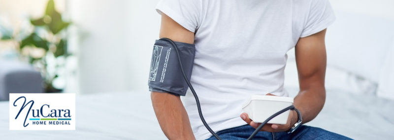 Man getting his blood pressure checked Speel Apnea