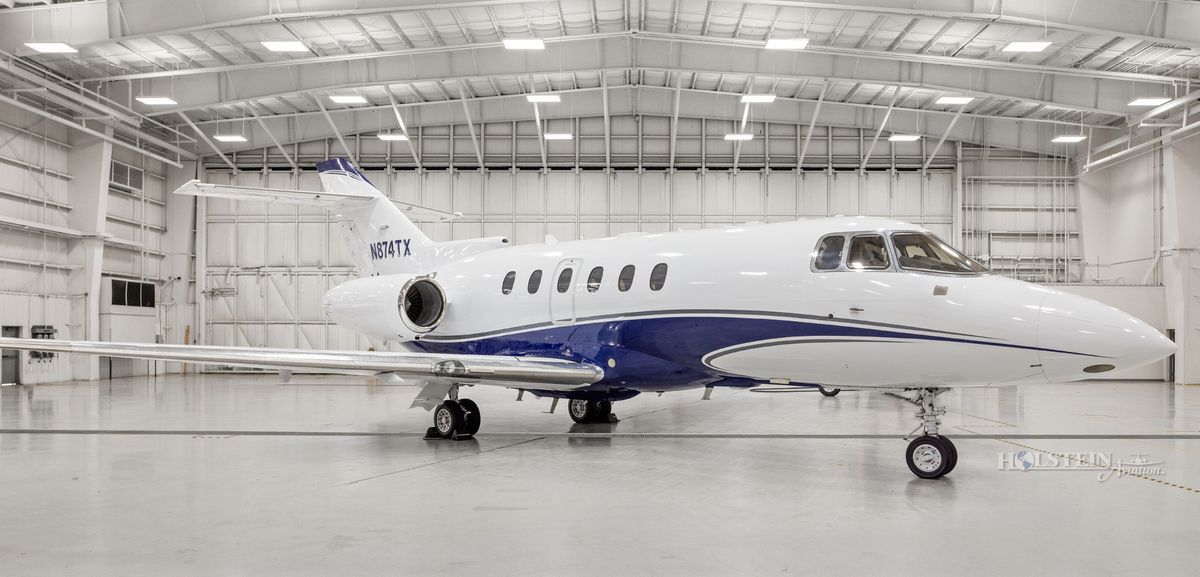 2005 Hawker 800XP - 258714 - N874TX -EXT -RS FRONT VIEW RGB.jpg