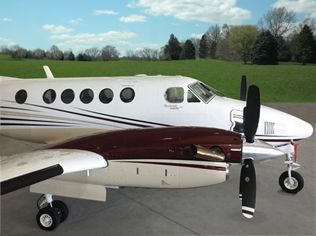 2001-Beech-King-Air-B200-BB-1738-N999TB-Ext-WEB.jpg