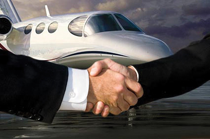 Sized-handshake,-plane.png