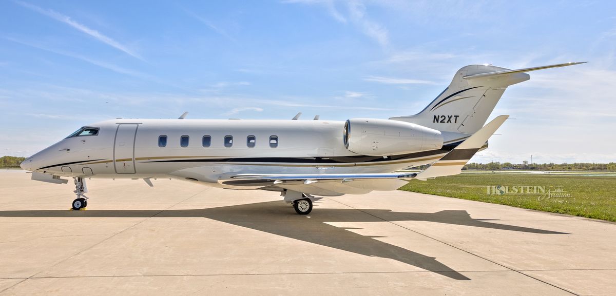 2015 Challenger 350 - 20589 - N2XT - Ext - LS View RGB.jpg