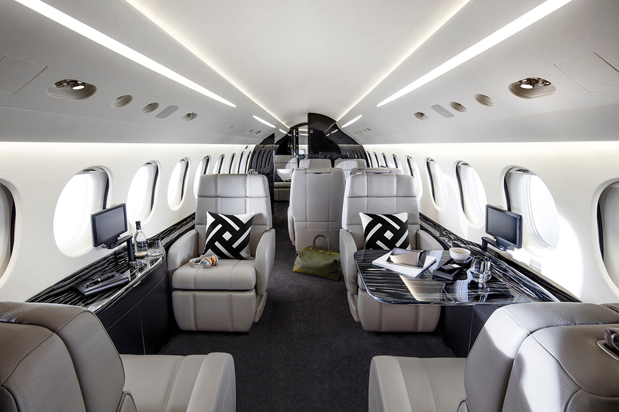 (BROKERAGE SELL YOUR AIRCRAFT) Falcon 8X interior 1.jpg
