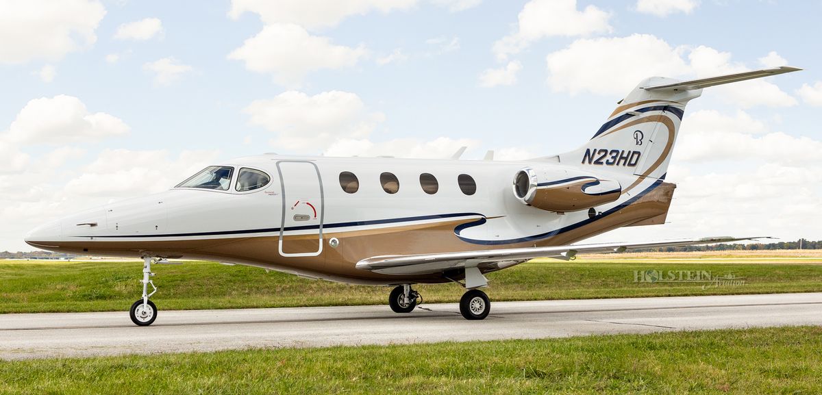 2009 Premier lA - RB-272 - N23HD - Ext - LS View RGB.jpg
