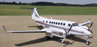 FL-414-2004-King-Air-350-Ext-High-Rt-Front-Qtr-View-RGB-320x155.jpg