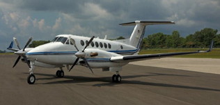 1999-Beech-King-Air-350-FL-233-N700PG-Ext-WEB.jpg