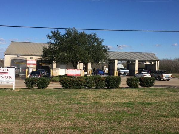 1391 US Hwy 290 W CW pic 1_new.jpg