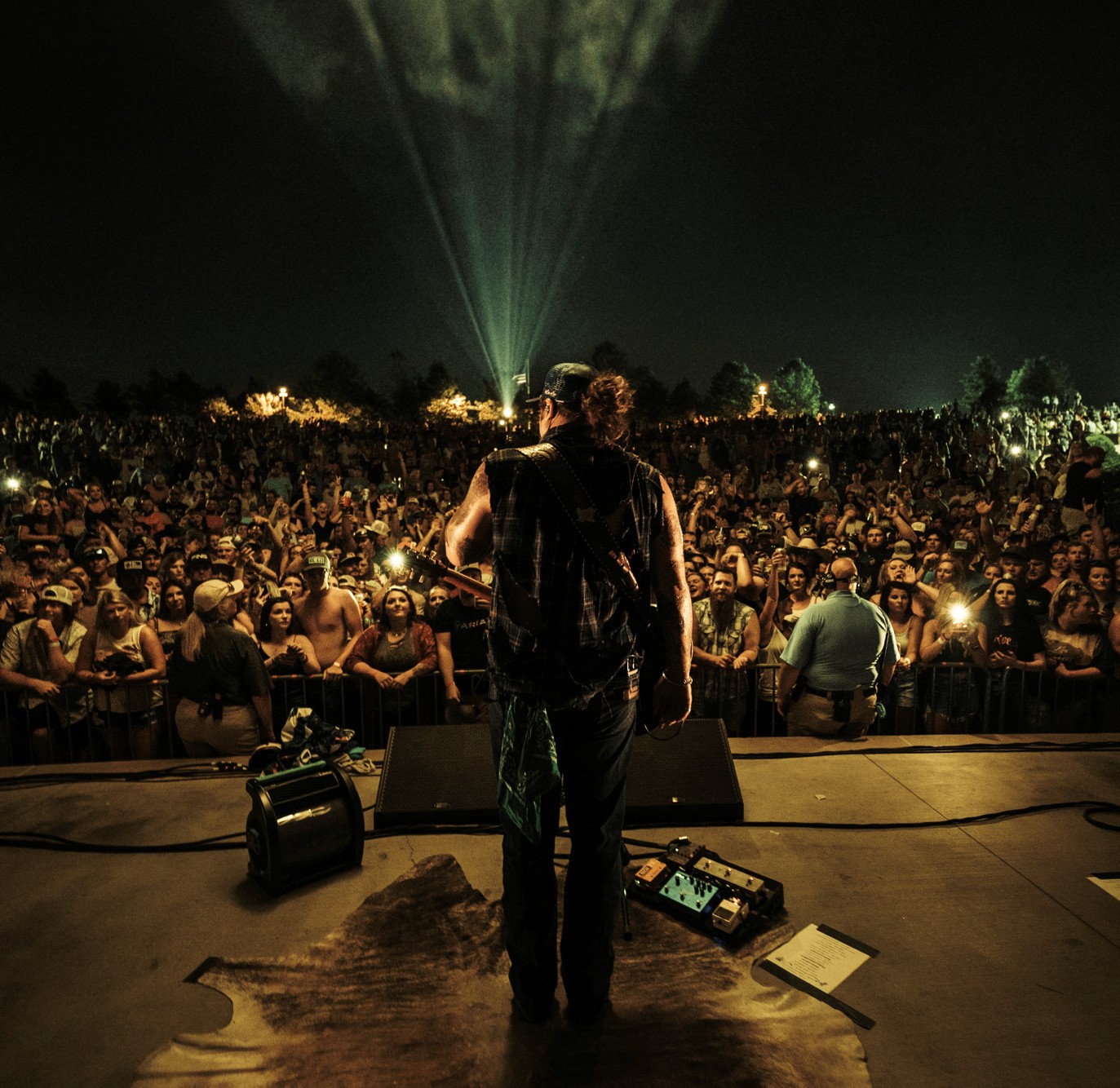 Koe Stage.jpg