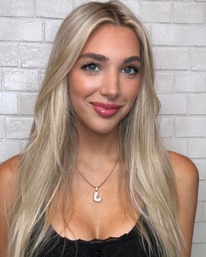 Facetune_26-09-2025-09-34-33.jpeg
