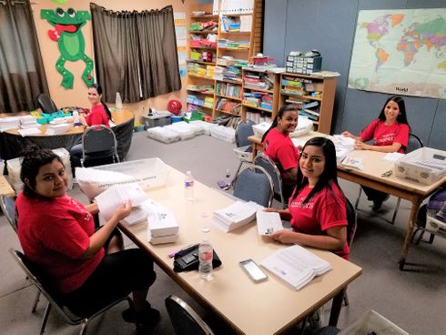 Wells Fargo Volunteers 9.21 (2).jpg