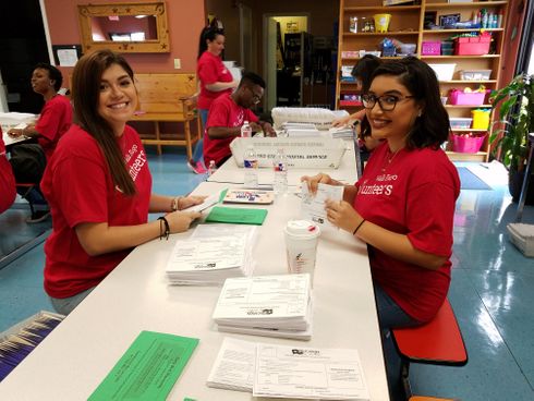 Wells Fargo Volunteers 9.21 (13).jpg
