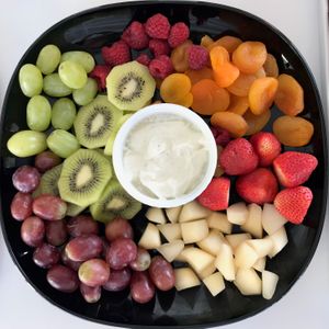 Racae Meyer - 77 Fruit plate from above.jpg