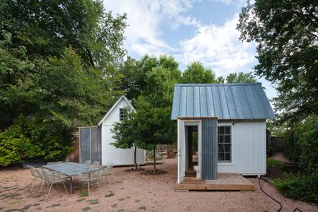 2003Riverview-Exterior4.jpg