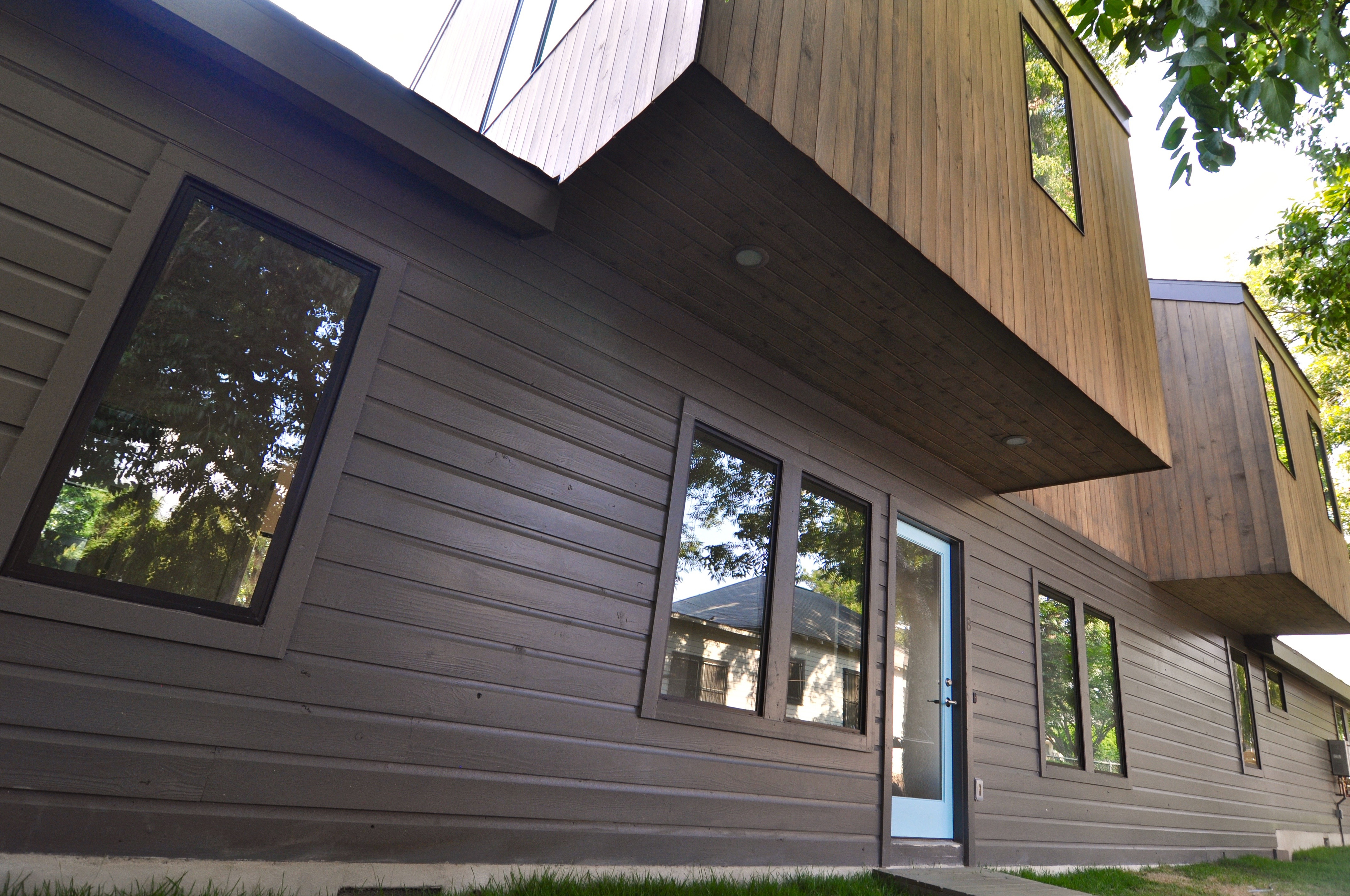 1907 E 14th B entrance (edit 2015-08-15 17.11.35).jpg