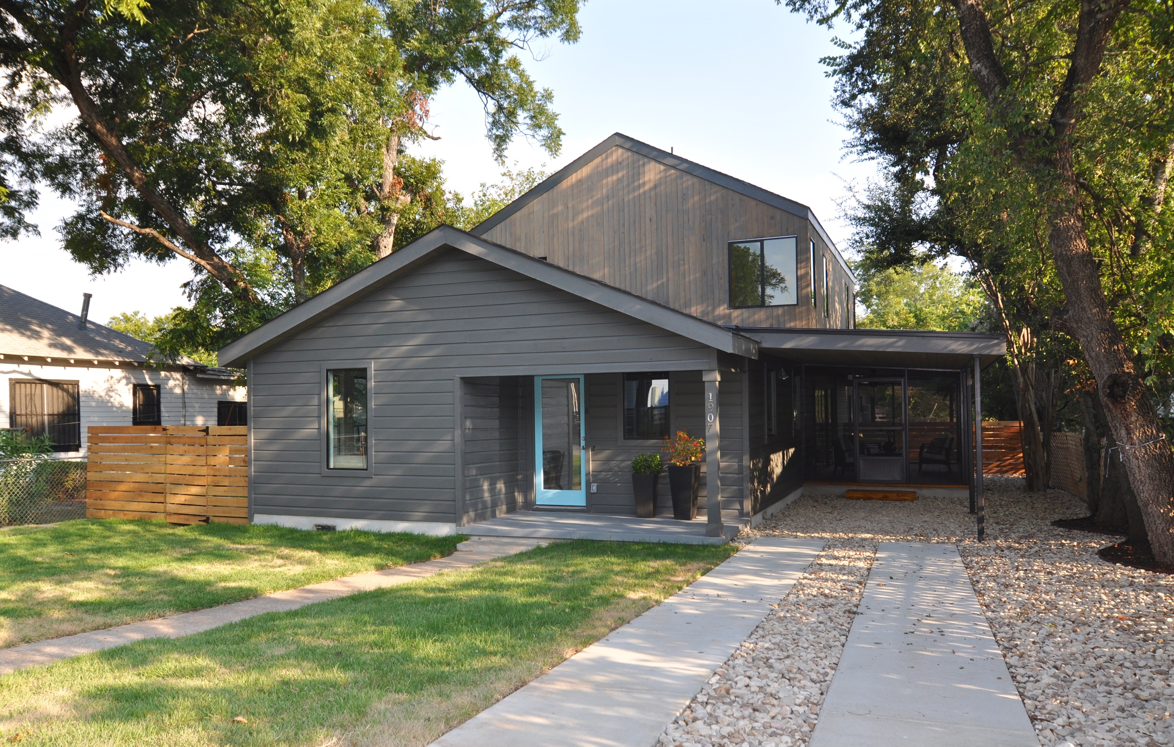 1907 E 14th front main (edit 2015-08-15 17.38.42).jpg