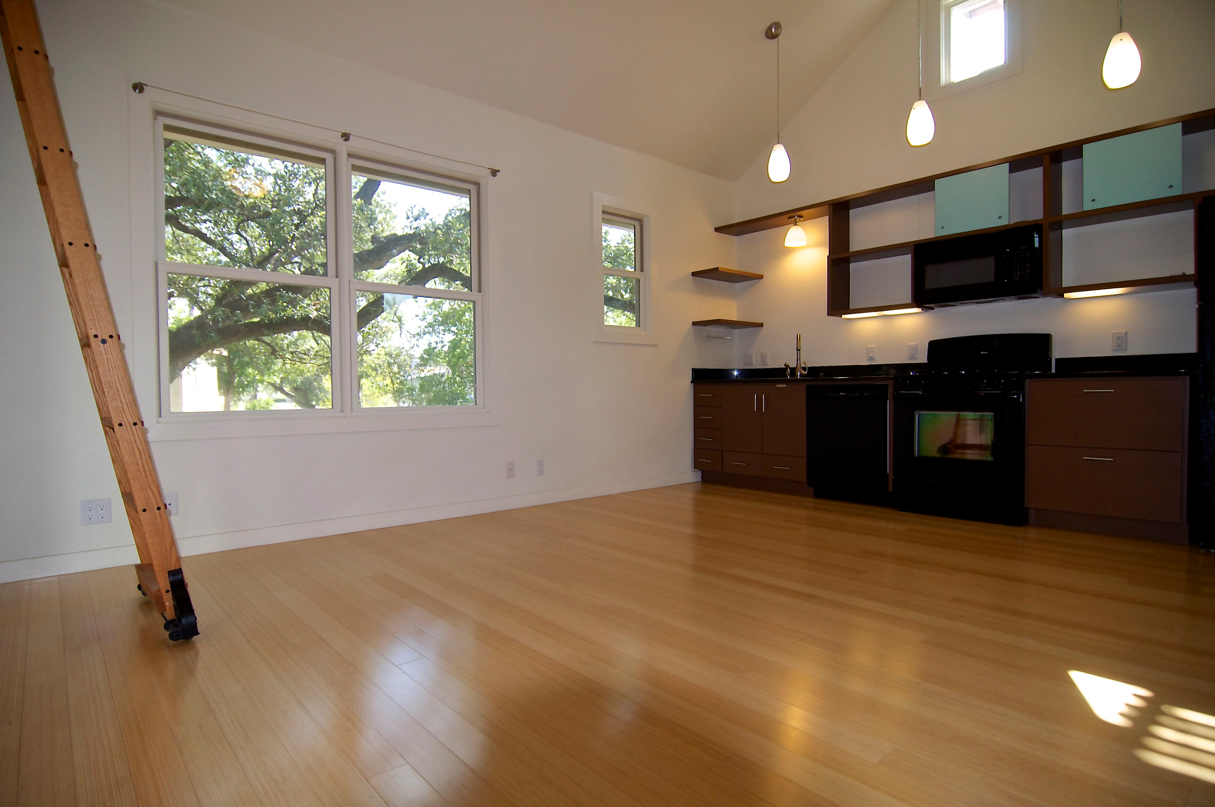 1714 S. 5th - Living (edit DSC_0266).jpg